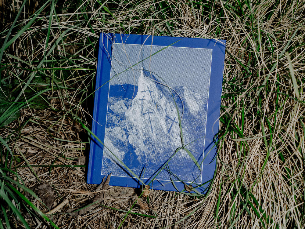 Image from page “The Hunter, the Woman & the Hut” (Photo: Ricardo Alves Ferreira Nunes)